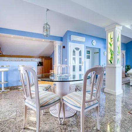Apartment Mona Lisa - Croatia Lovran
